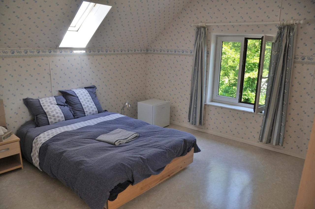 Suite Familiale Avec 2 Chambres Dans Une Villa - Quartier Vert Et Boise - 5 Kms De Namur Exterior foto